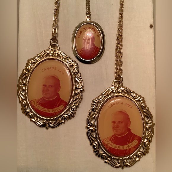 New vintage Pope John Paul II Memorabilia 1984 - Picture 9 of 9